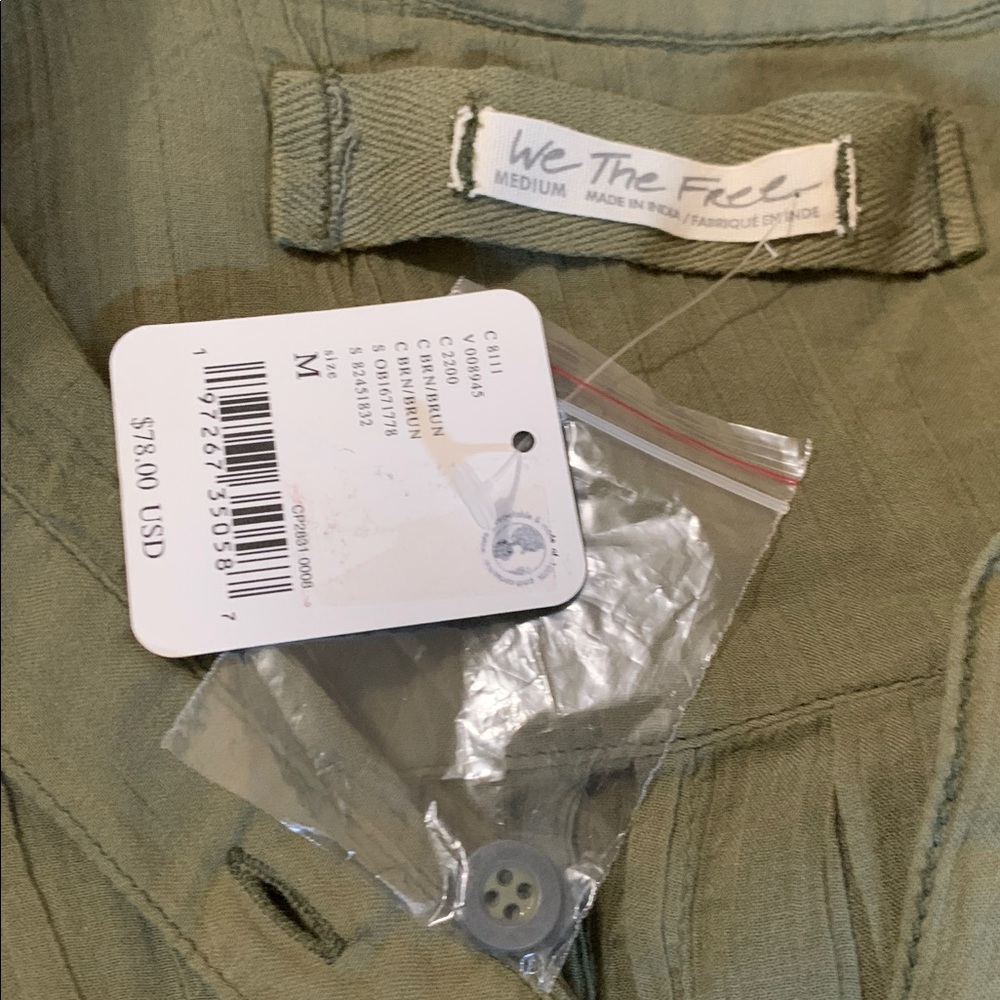 FREE PEOPLE Oversized Float Away Button Down Top NWT Olive Green - Picture 7 of 8